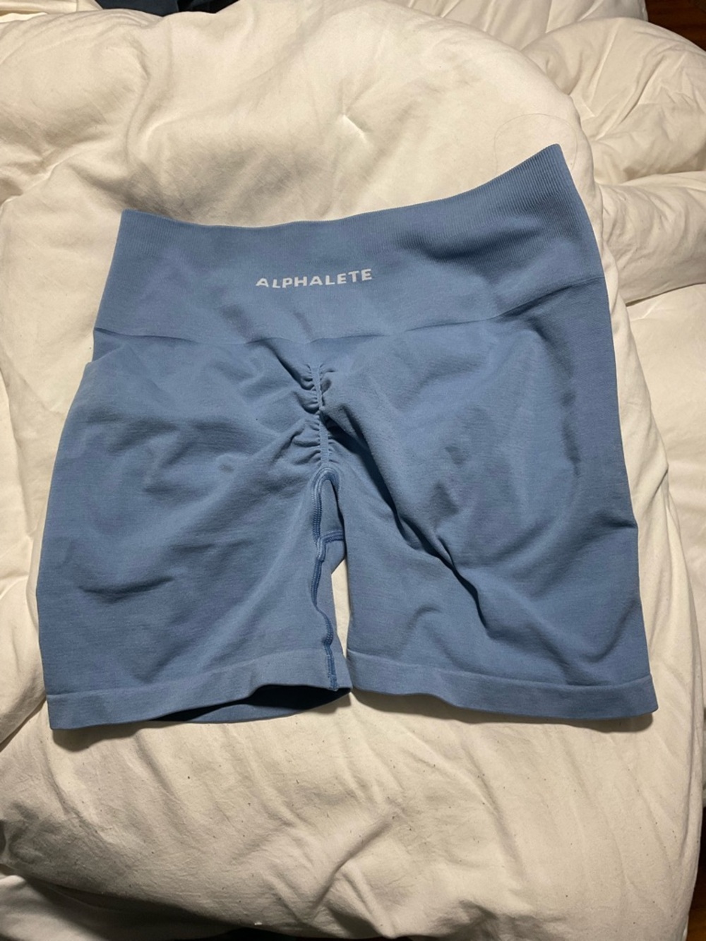 Alphalete Women's High-Waist Light Grey Scrunch Bike Shorts
